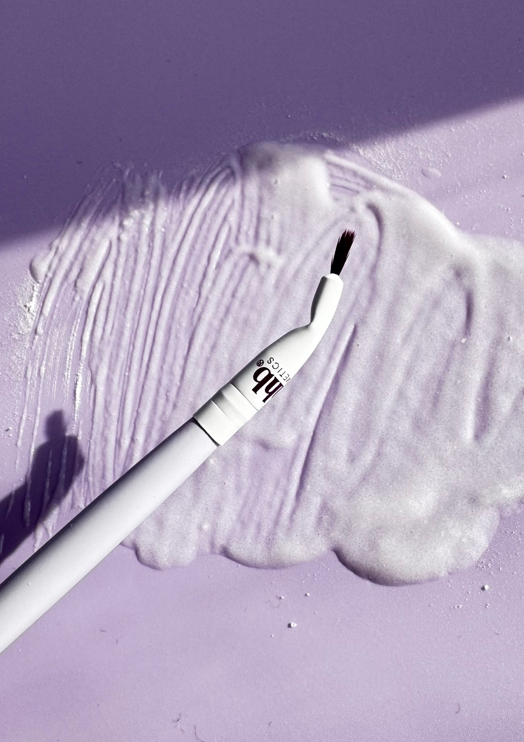 The Precision Bleaching Brush